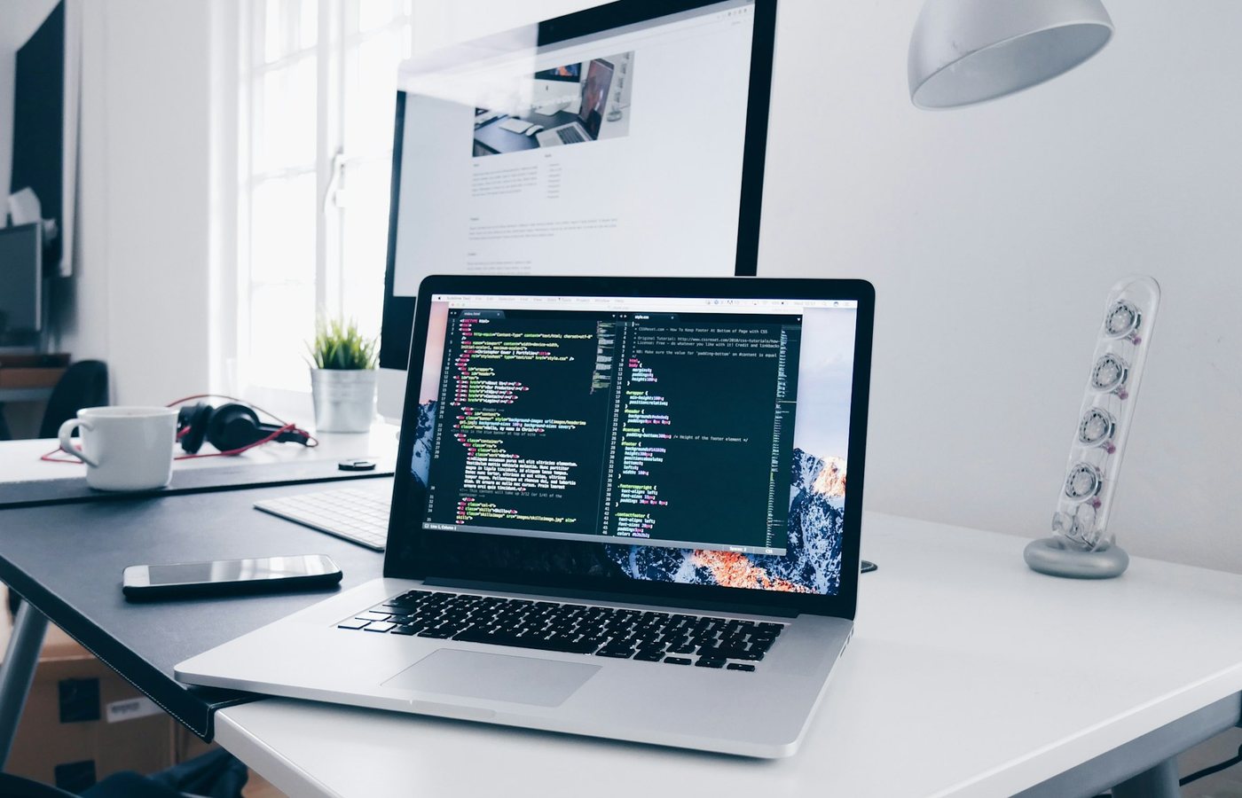 Penetration testing workstation with application source on screen